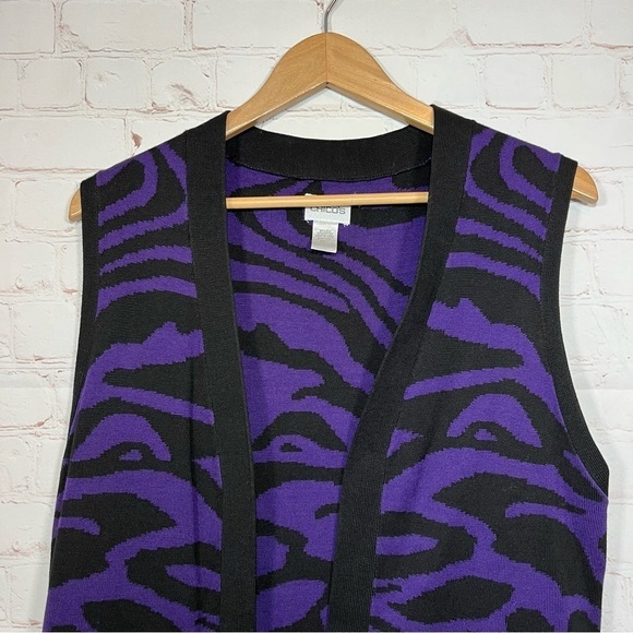 Chicos Cardigan Sweater Womens Size 1 Purple Black Zebra Sleeveless Silk Blend - Picture 2 of 8